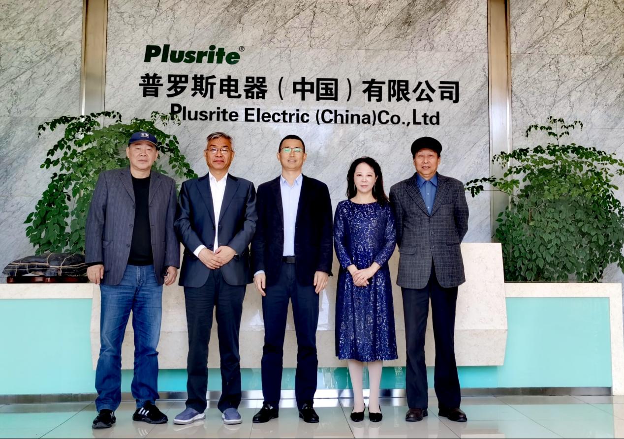 Э���쵼�����ݵ���