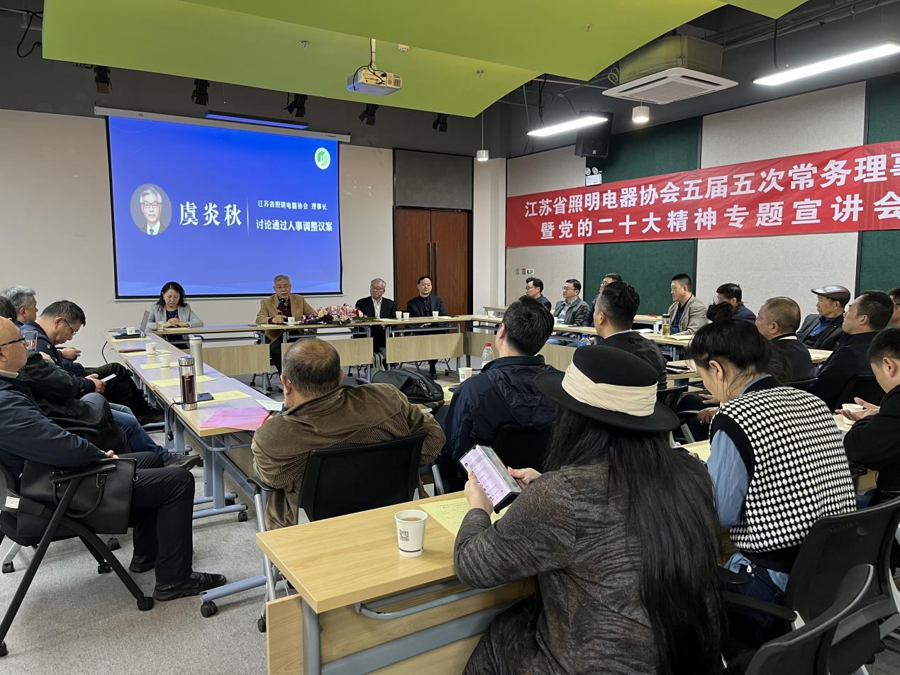 Э�������γ������»��ߵ��Ķ�ʮ����ר��������ɹ��ٿ�