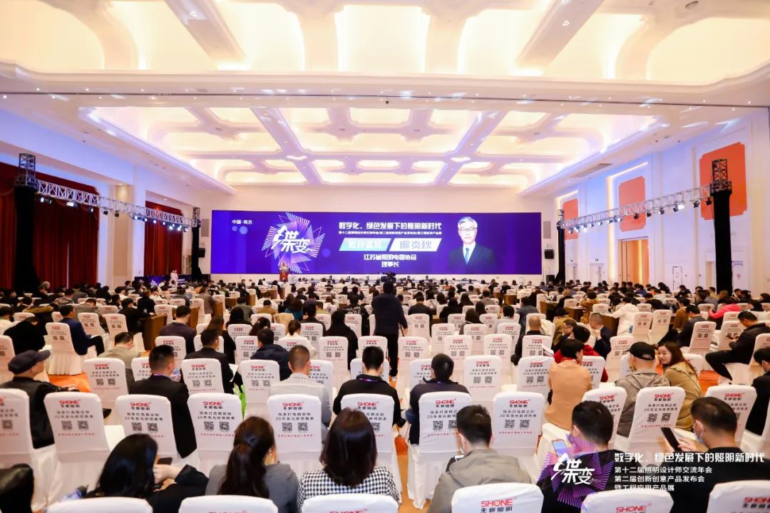 Э���쵼Ӧ���μӵ�ʮ�����������ʦ�������